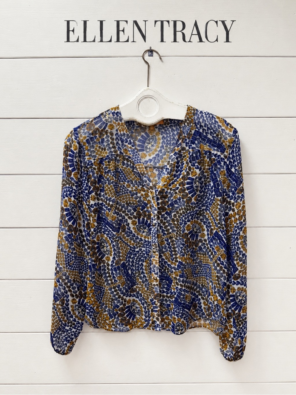 Ellen Tracy Patterned Button-Up Blouse – Size Large